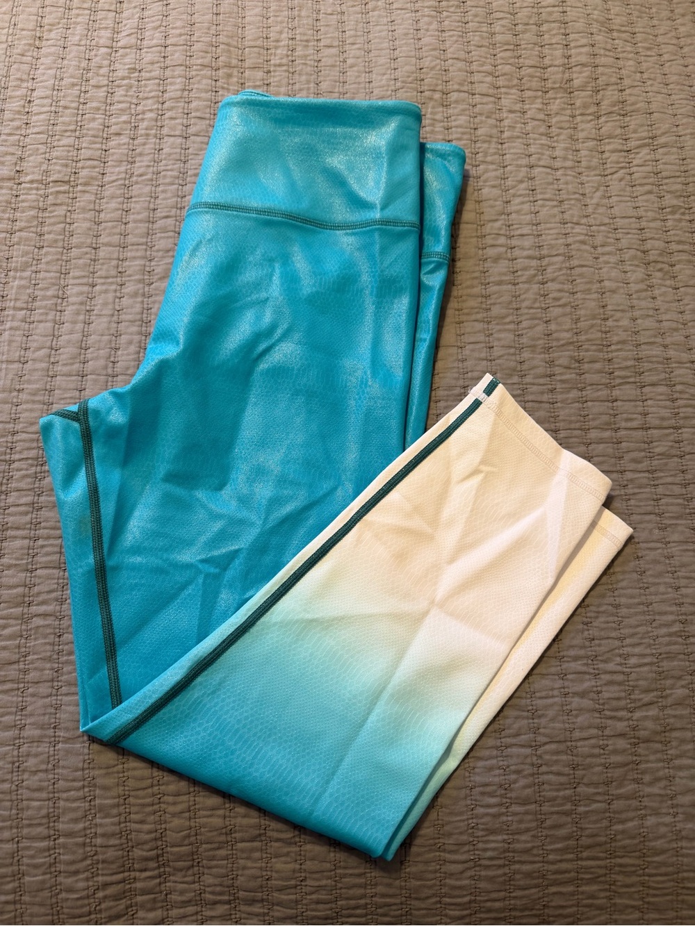 ZYIA Teal Venom Metallic Ombré Light n Tight Hi-Rise 7/8 Leggings